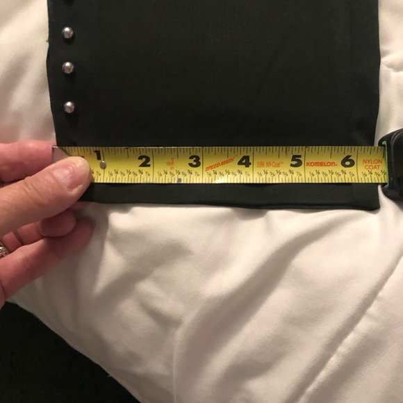 EUC Roz & Ali Solid Millennium Tummy Panel Pull On Ankle Pant w/ Rivet Trim - Picture 5 of 9